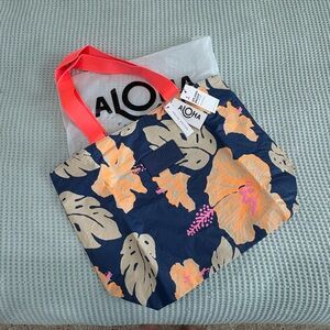 NWT Aloha Collection Day Tripper Bag